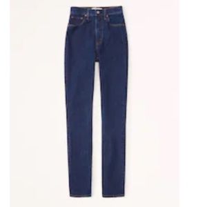 *NWT* A&F Ultra High Rise 90s Slim Straight Jean